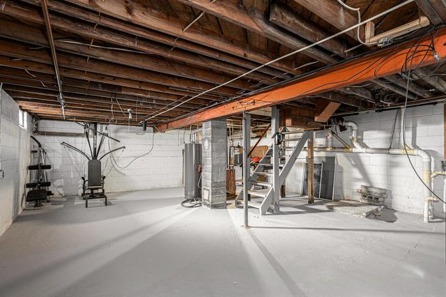 120 Woodrow Avenue S, Battle Creek City, MI 49015