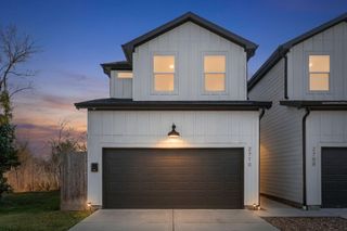 2708 Noble Street, Houston, TX 77026