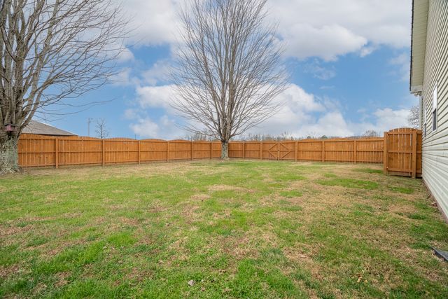 110 Kitty Meyer Ln, Loretto, TN 38469