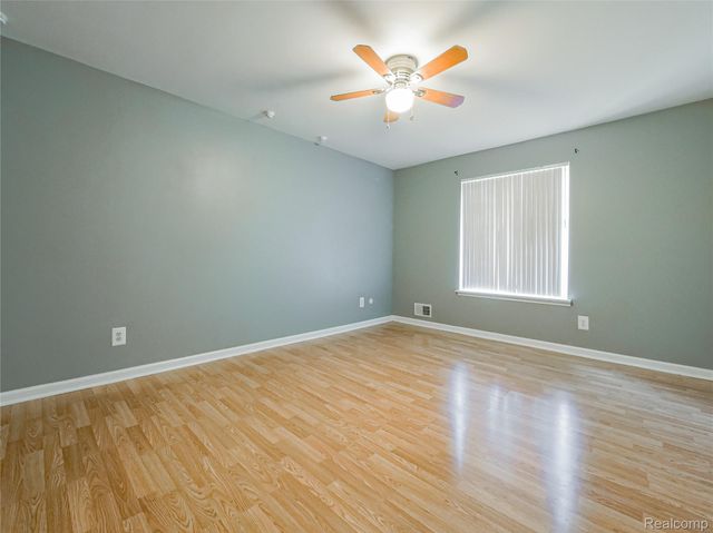 34763 MAPLE LANE Drive 57, Sterling Heights, MI 48312