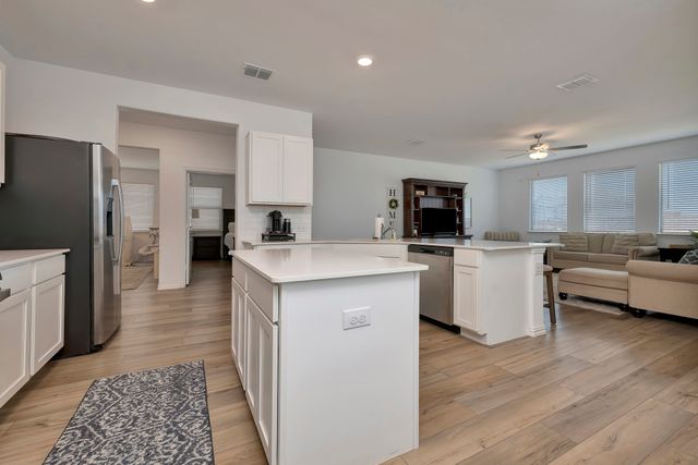 2604 Starwater Drive, Fort Worth, TX 76179