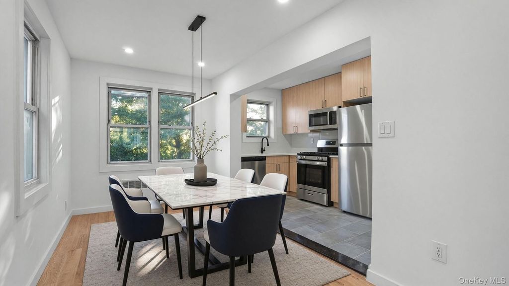 4135 Murdock Avenue, Bronx, NY 10466 — photo 2