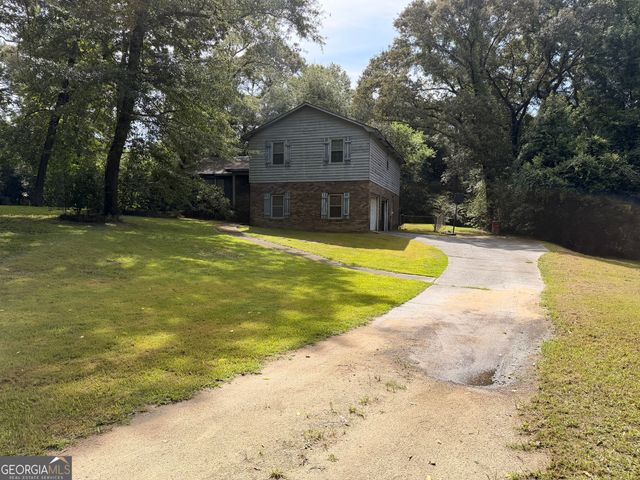 7194 Everett Drive, Macon, GA 31216