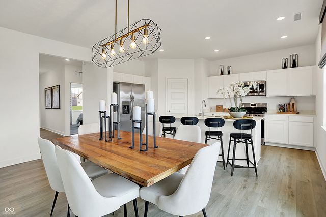 2865 Woods Edge Drive, Greenwood, IN 46143