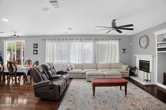 6232 W Spice Street, Lancaster, CA 93536