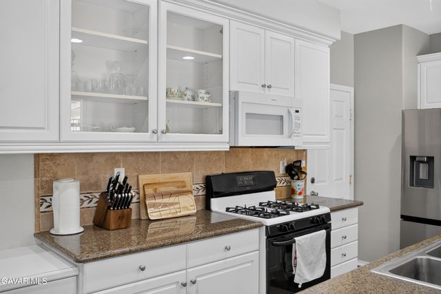 6232 W Spice Street, Lancaster, CA 93536