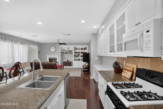 6232 W Spice Street, Lancaster, CA 93536
