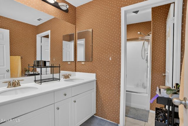 6232 W Spice Street, Lancaster, CA 93536