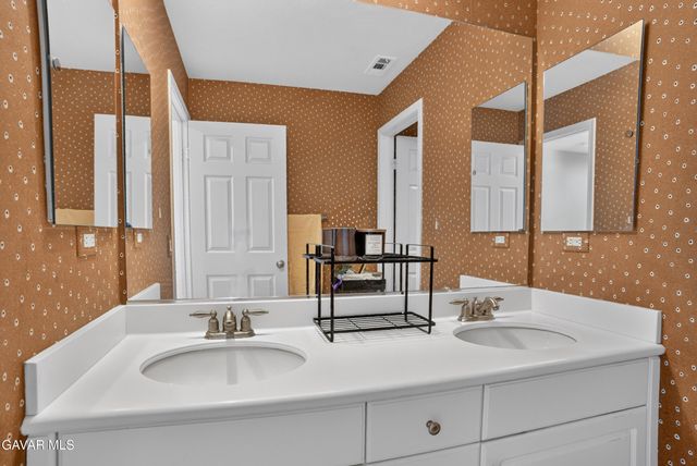 6232 W Spice Street, Lancaster, CA 93536