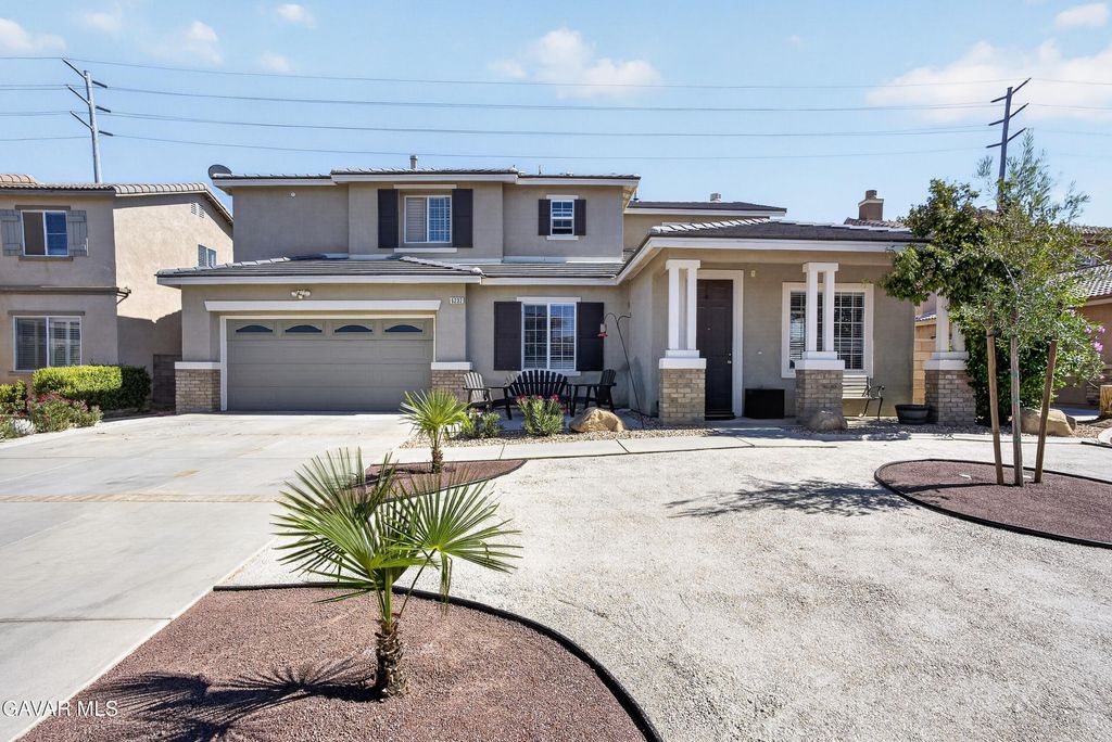 6232 W Spice Street, Lancaster, CA 93536
