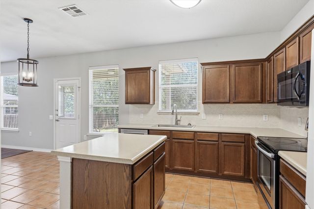 5313 Park At Woodlands DR, Austin, TX 78724