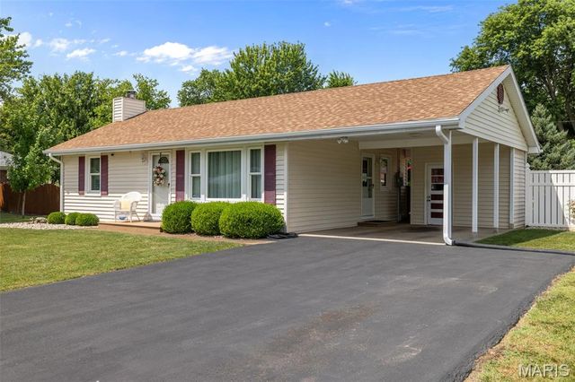 111 Freedom Drive, Belleville, IL 62226