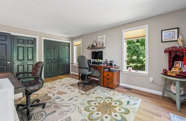 3 Salisbury Road, Nashua, NH 03064