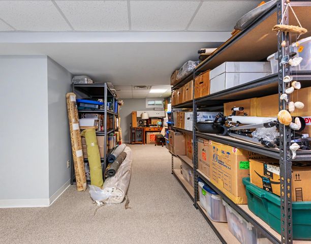 3 Salisbury Road, Nashua, NH 03064