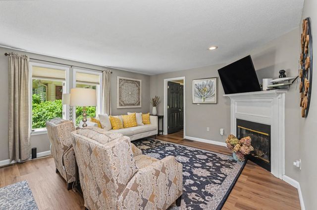 3 Salisbury Road, Nashua, NH 03064