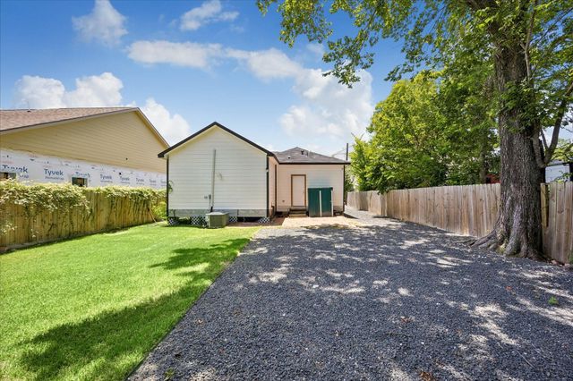 3025 Drew Street, Houston, TX 77004