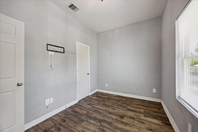 3025 Drew Street, Houston, TX 77004