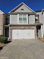 5747 Radford Loop, Fairburn, GA 30213