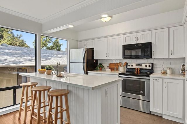 4290 5th, San Diego, CA 92103