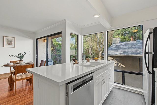 4290 5th, San Diego, CA 92103
