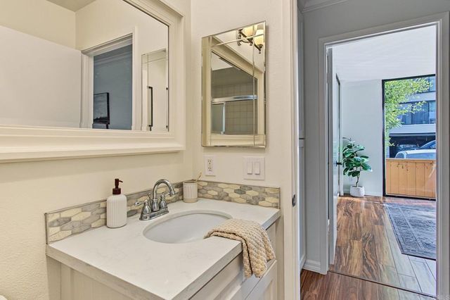 4290 5th, San Diego, CA 92103