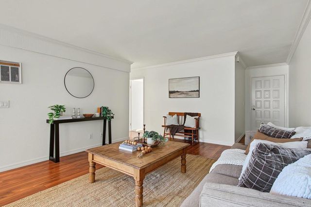 4290 5th, San Diego, CA 92103