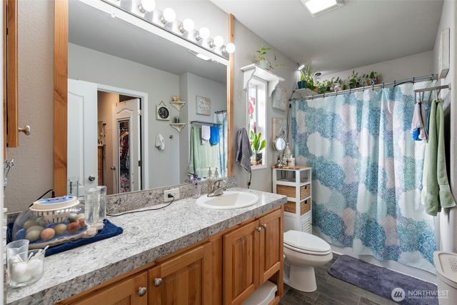 131 Silverthistle Road, Winlock, WA 98596