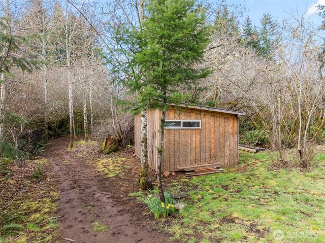 131 Silverthistle Road, Winlock, WA 98596