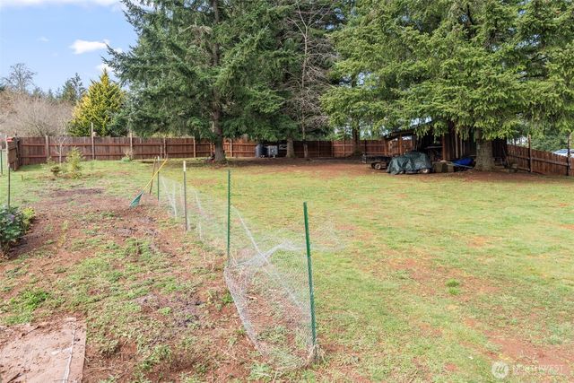 131 Silverthistle Road, Winlock, WA 98596