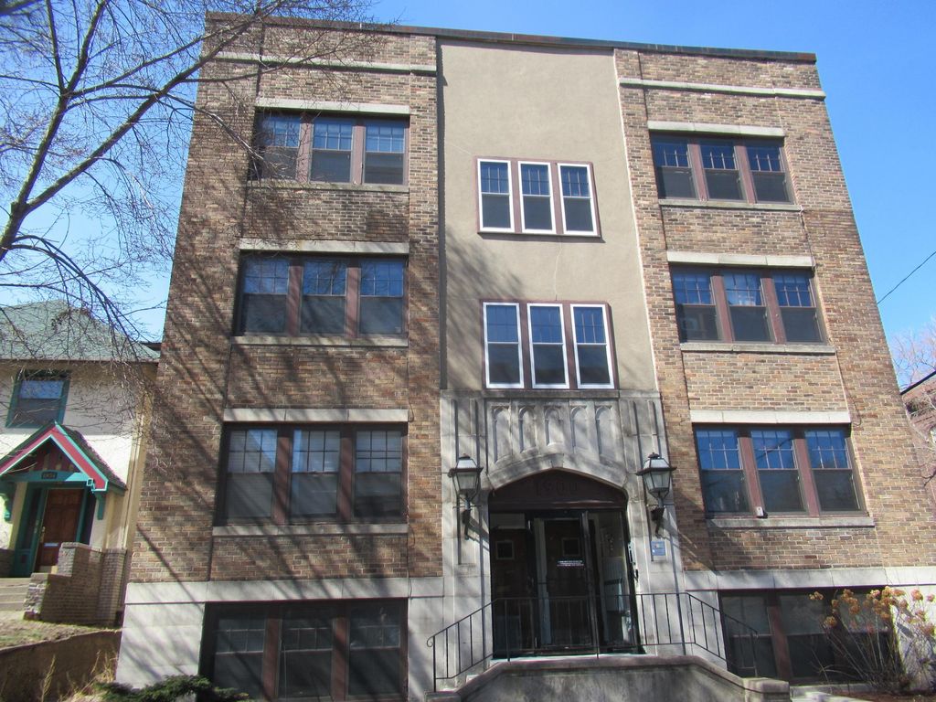 1900 Stevens Avenue 31, Minneapolis, MN 55403