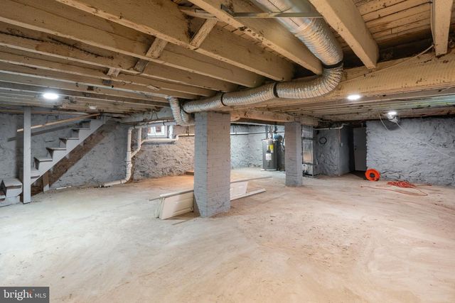 3809 W COLD SPRING LN, Baltimore, MD 21215