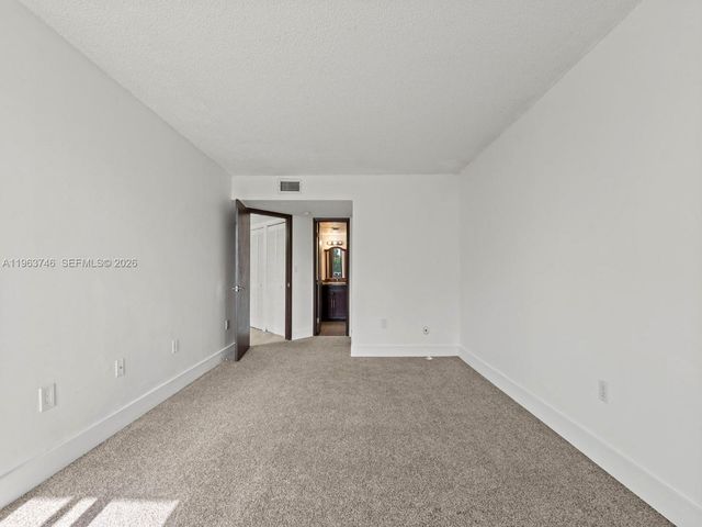 8365 SW 152nd Avenue C310, Miami, FL 33193