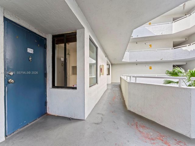 8365 SW 152nd Avenue C310, Miami, FL 33193