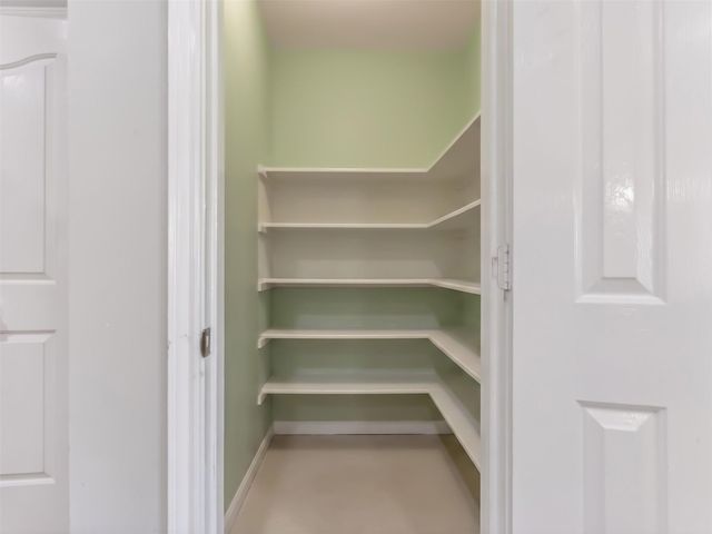 2209 Cochise Trail, League City, TX 77573