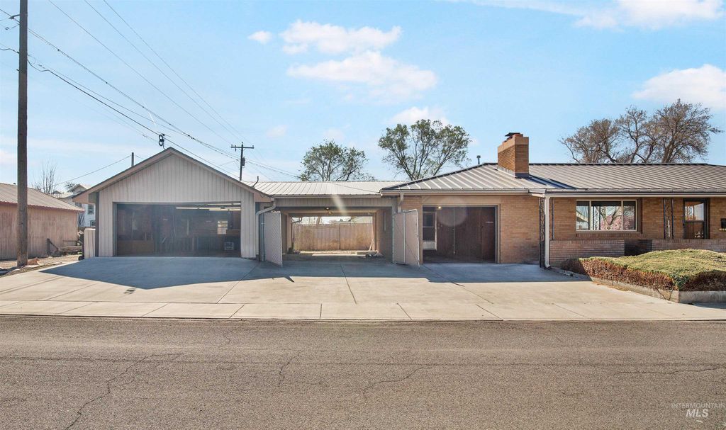1019 Birch St, Buhl, ID 83316