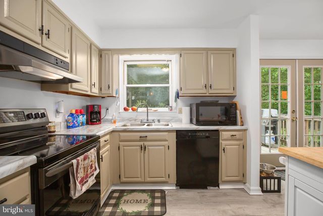 50 LOVETT DR, Fredericksburg, VA 22407
