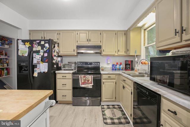 50 LOVETT DR, Fredericksburg, VA 22407