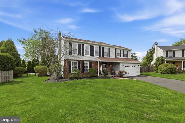 12 STERLING DR, Horsham, PA 19044