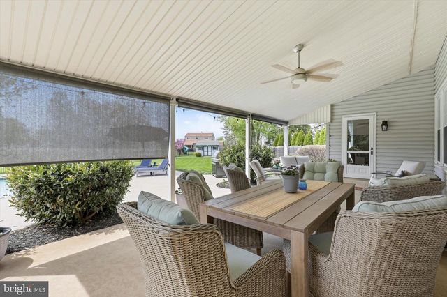 12 STERLING DR, Horsham, PA 19044