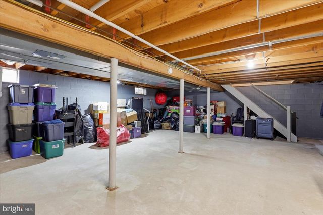 12 STERLING DR, Horsham, PA 19044