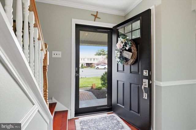 12 STERLING DR, Horsham, PA 19044