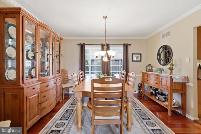 12 STERLING DR, Horsham, PA 19044