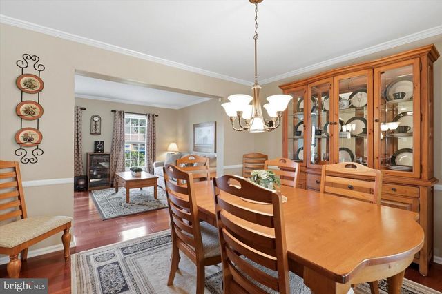 12 STERLING DR, Horsham, PA 19044