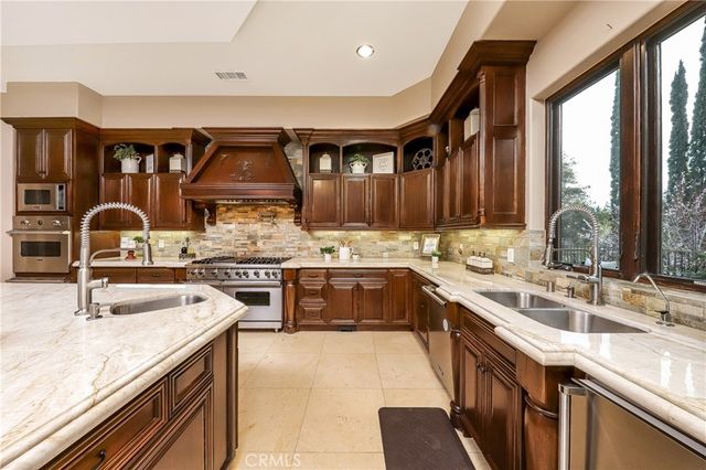 26829 Brooken Avenue, Canyon Country, CA 91387