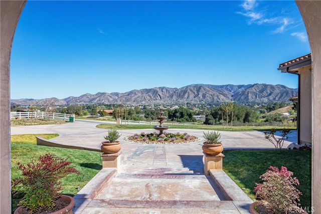 26829 Brooken Avenue, Canyon Country, CA 91387