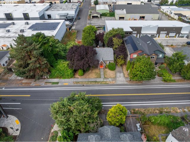 4737 Se 28TH Ave, Portland, OR 97202