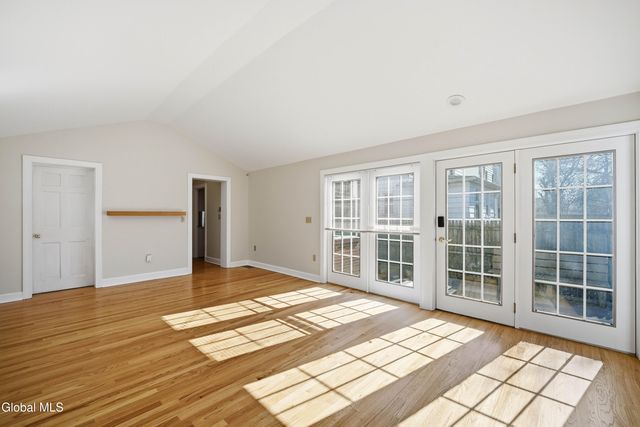 48 Van Schoick Avenue, Albany, NY 12208