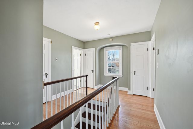 48 Van Schoick Avenue, Albany, NY 12208