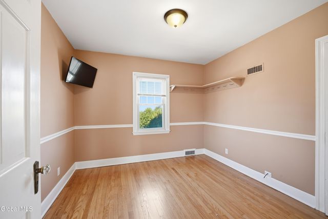 48 Van Schoick Avenue, Albany, NY 12208