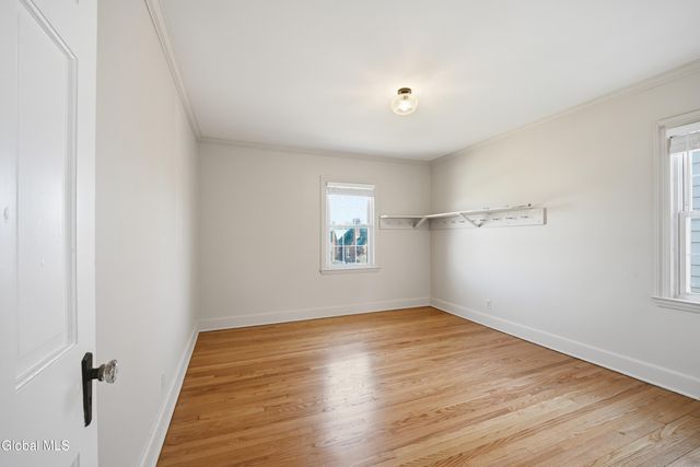 48 Van Schoick Avenue, Albany, NY 12208